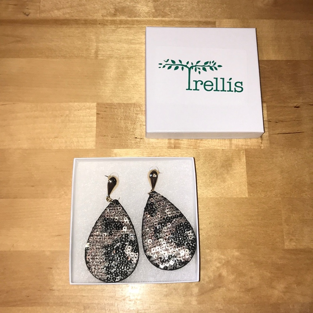 Brand new gorgeous Camo pattern earrings